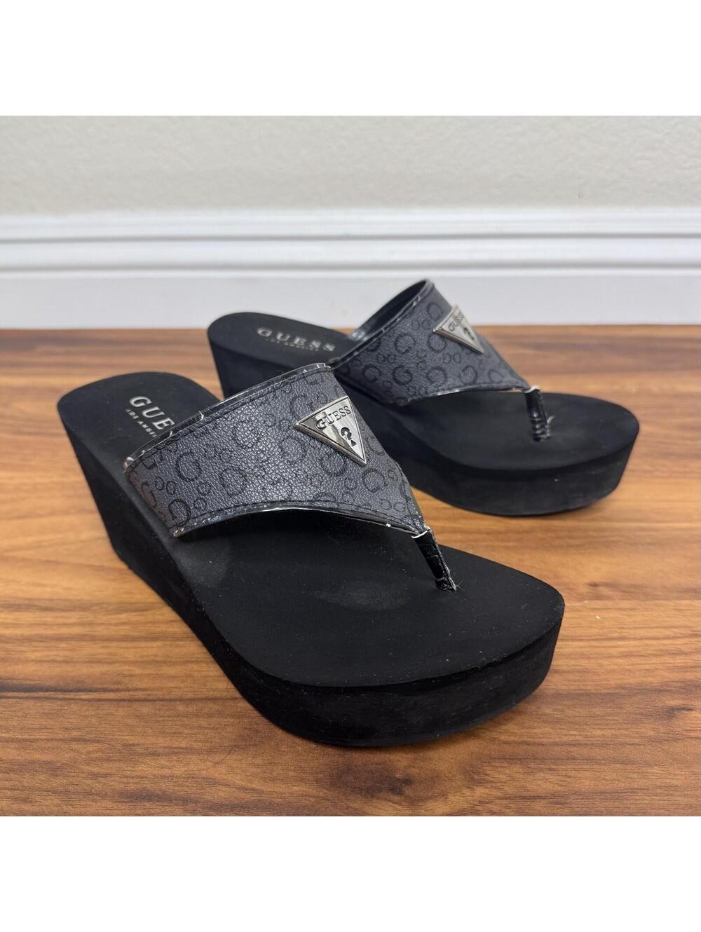 Y2K Black Guess Wedge Platform Thong Sandals Size 6 Faux Leather Monogram Logo